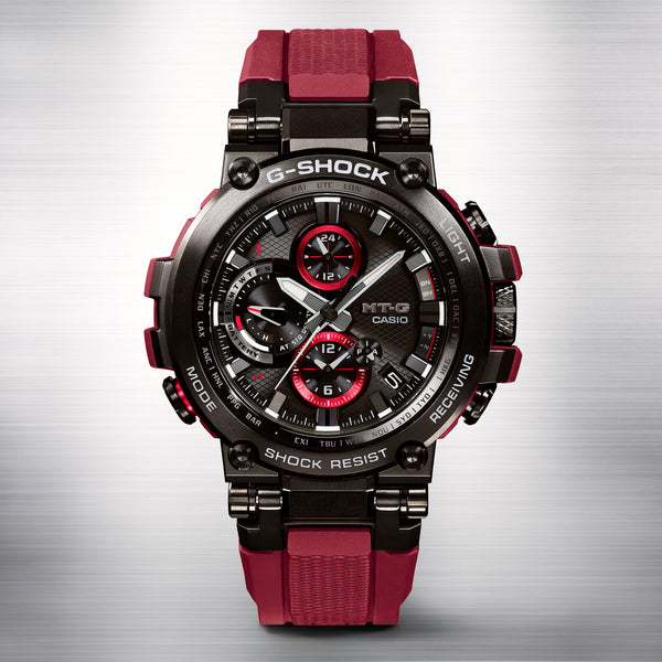 Sports Solar Powered Sapphire Crystal Mens Red/Black Analog